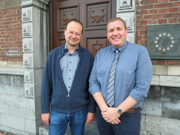 Algemeen directeur Rony Lejaeghere met burgemeester Maarten De Veuster