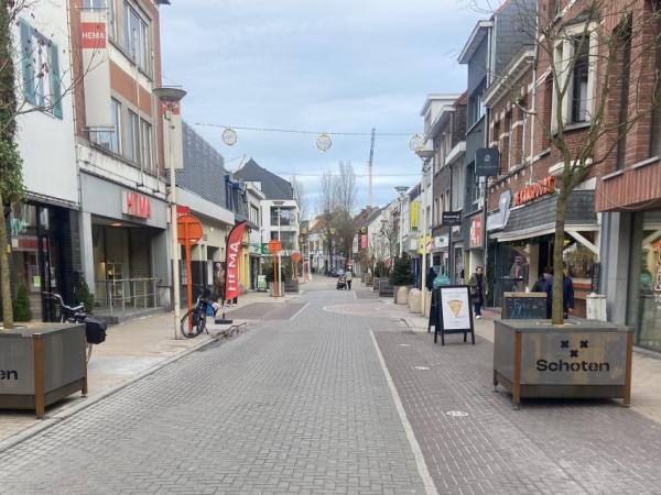 Nieuwe boombakken in de Paalstraat
