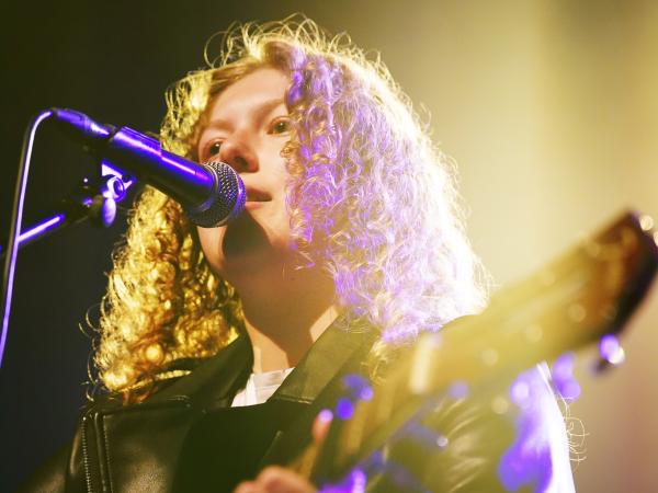 Singer-songwriter PopJazz