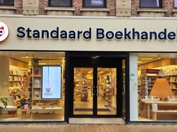 Signeersessie Cédric Vanbeveren © Standaard Boekhandel
