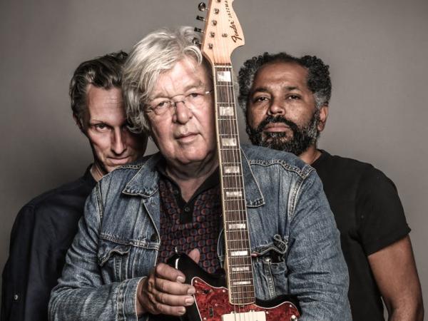 Hugo Matthysen, Ronny Mosuse & Aram Van Ballaert | BIMDEK © Matthysen, Mosuse en Van Ballaert