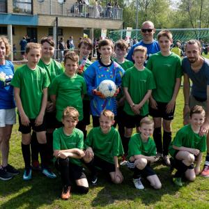 Groot Scholentornooi voetbal: bekijk de foto's en uitslagen