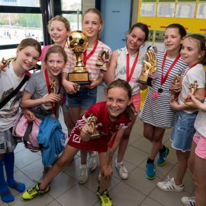 Groot Scholentornooi voetbal: bekijk de foto's en uitslagen